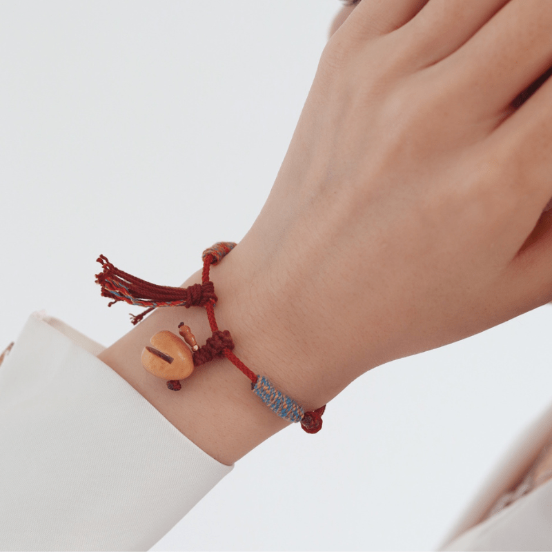 Natural Peach Wood Fish Pendant Bracelet - Calm Anxiety&Elevate Energy - FORTUNEWARD
