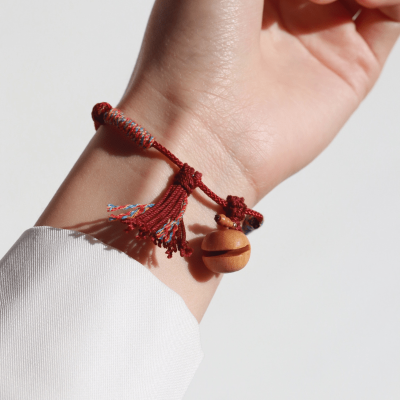 Natural Peach Wood Fish Pendant Bracelet - Calm Anxiety&Elevate Energy - FORTUNEWARD